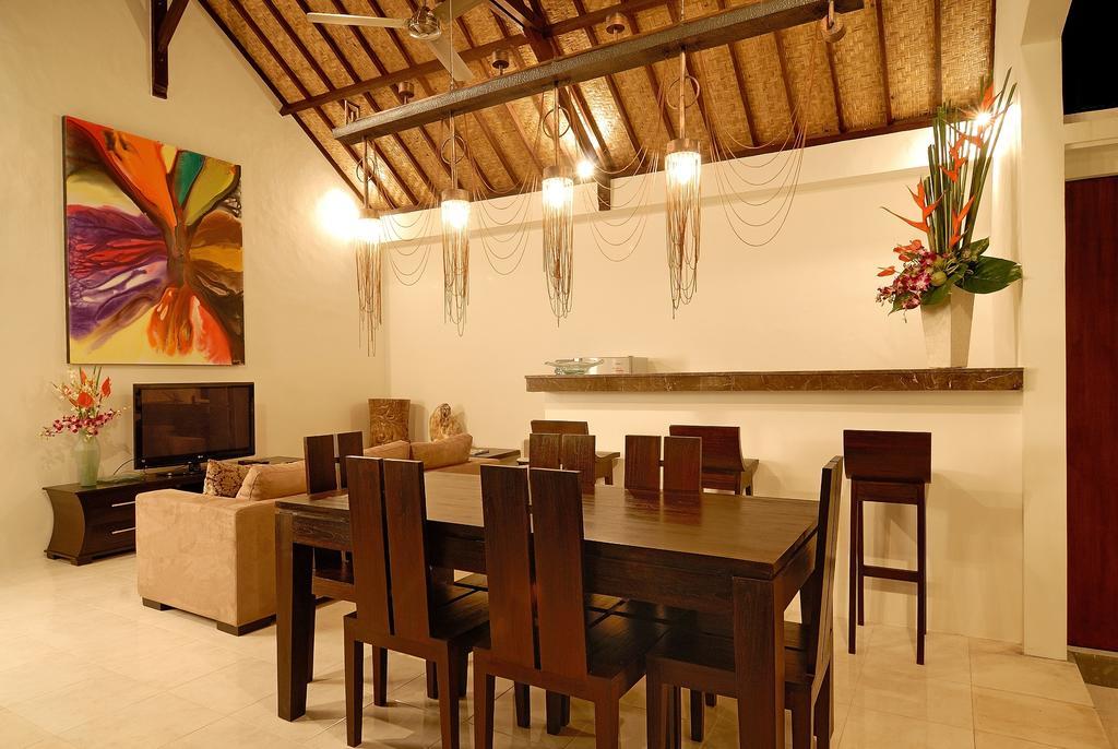 Villa Teman Seminyak Rum bild